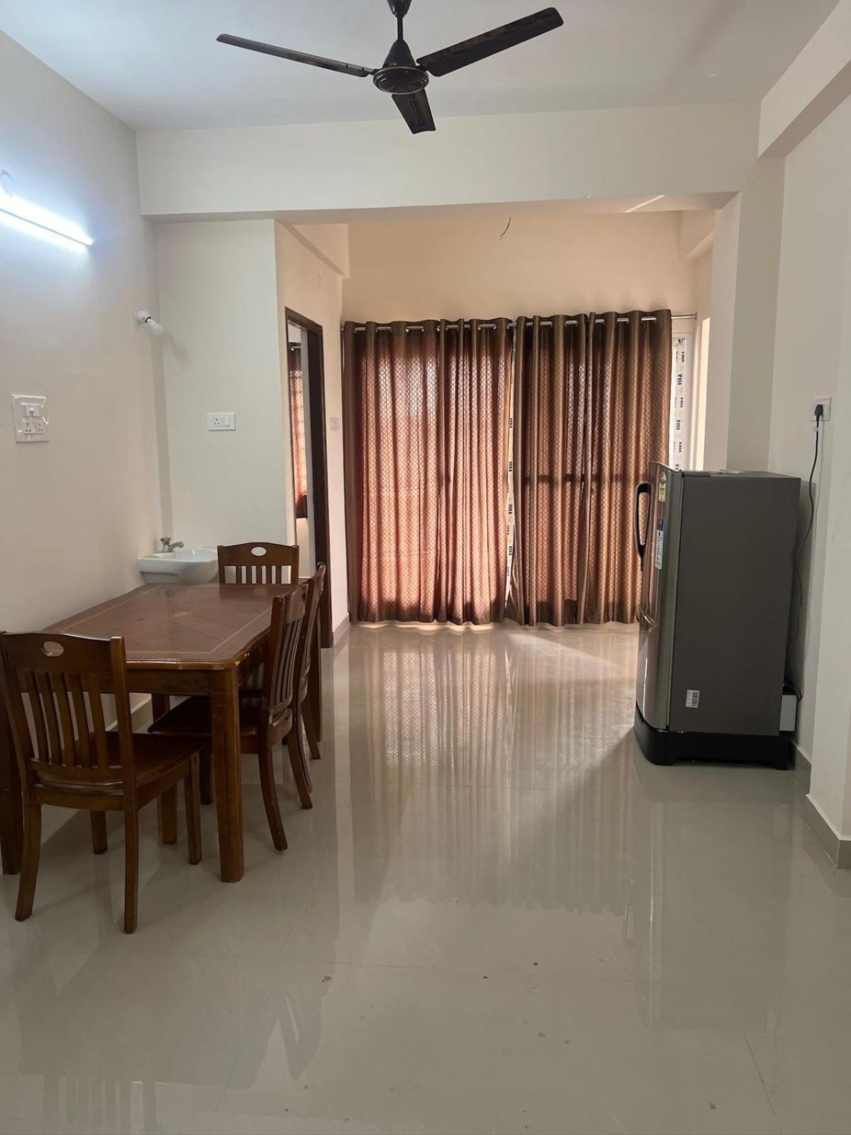 Aishwaryam Service Apartment Chennai Exterior foto